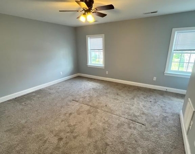 112 E Main Street - Photo Thumbnail 16