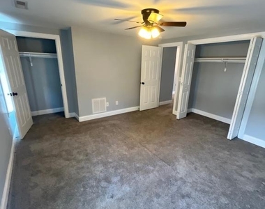 112 E Main Street - Photo Thumbnail 18