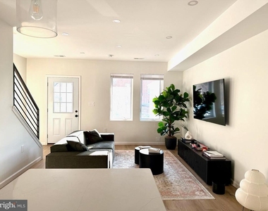 5326 9th Street Nw - Photo Thumbnail 1
