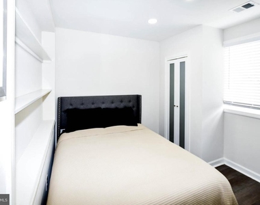 554 Newcomb Street Se - Photo Thumbnail 15