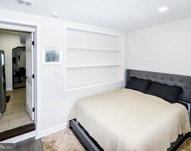 554 Newcomb Street Se - Photo Thumbnail 12