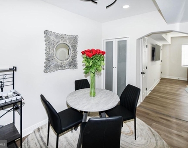 554 Newcomb Street Se - Photo Thumbnail 9