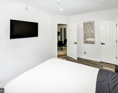 554 Newcomb Street Se - Photo Thumbnail 21