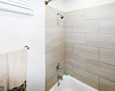 554 Newcomb Street Se - Photo Thumbnail 24