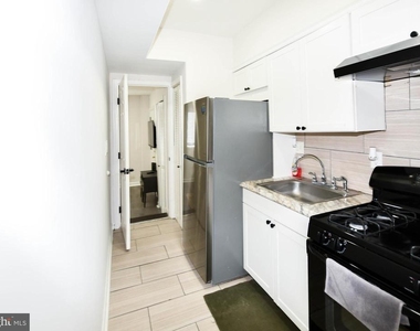 554 Newcomb Street Se - Photo Thumbnail 18