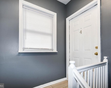 554 Newcomb Street Se - Photo Thumbnail 5