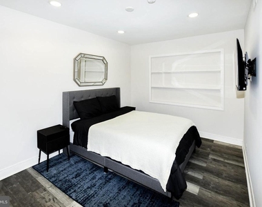 554 Newcomb Street Se - Photo Thumbnail 22