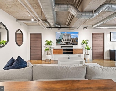916 G Street Nw - Photo Thumbnail 4