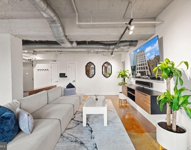 916 G Street Nw - Photo Thumbnail 8