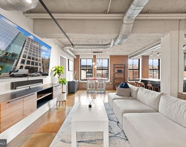 916 G Street Nw - Photo Thumbnail 1