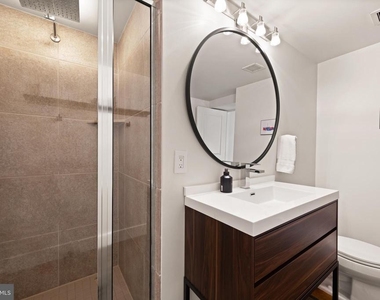 916 G Street Nw - Photo Thumbnail 33