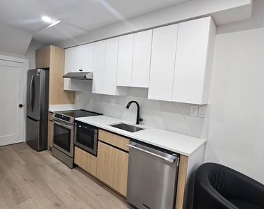 3923 14th Street Nw - Photo Thumbnail 12