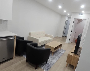 3923 14th Street Nw - Photo Thumbnail 41