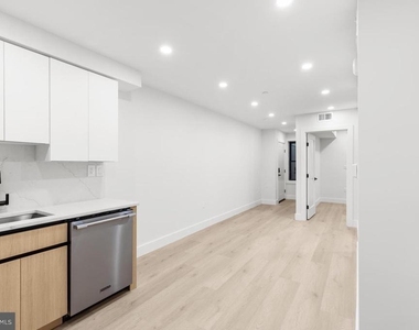 3923 14th Street Nw - Photo Thumbnail 19