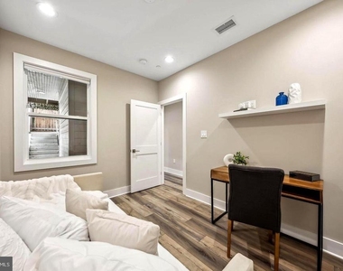 1213 Holbrook Street Ne - Photo Thumbnail 14