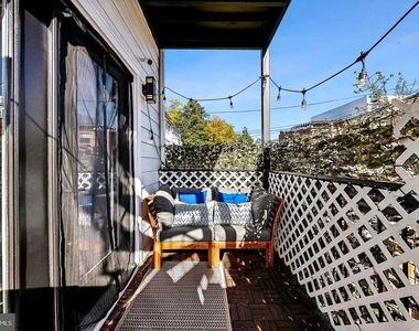 1213 Holbrook Street Ne - Photo Thumbnail 8