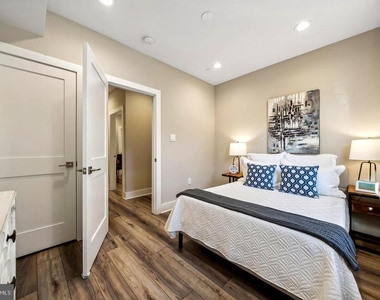 1213 Holbrook Street Ne - Photo Thumbnail 11