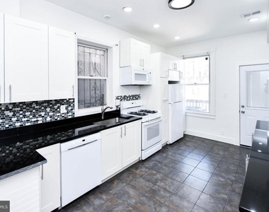 104 R St #a Ne - Photo Thumbnail 13