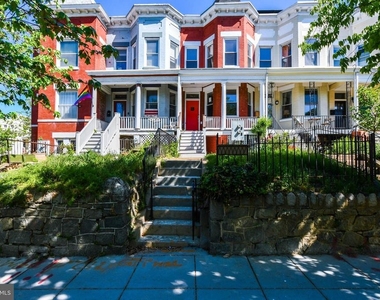 104 R St #a Ne - Photo Thumbnail 1