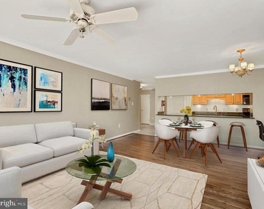 2555 Pennsylvania Avenue Nw - Photo Thumbnail 4