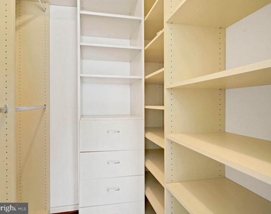 2555 Pennsylvania Avenue Nw - Photo Thumbnail 17