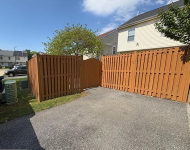 4005 Blakney Lane Se - Photo Thumbnail 28