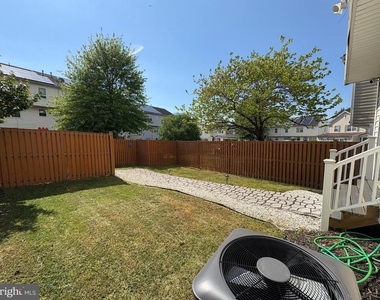 4005 Blakney Lane Se - Photo Thumbnail 25