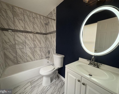 4005 Blakney Lane Se - Photo Thumbnail 15