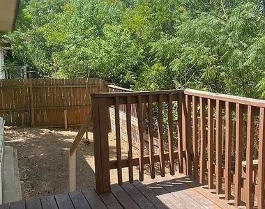 3006 Matador Dr - Photo Thumbnail 12