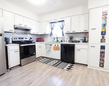 3006 Matador Dr - Photo Thumbnail 3