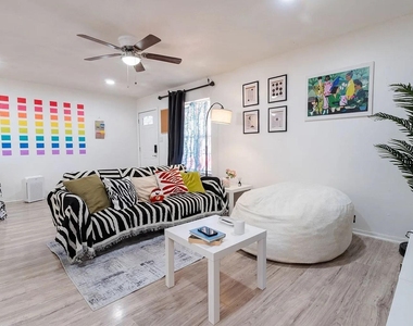 3006 Matador Dr - Photo Thumbnail 1