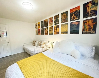 3006 Matador Dr - Photo Thumbnail 6
