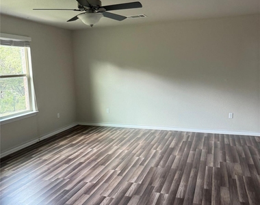 341 Mary Max Cir Cir - Photo Thumbnail 1
