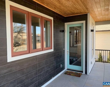 808 Elliott Ave - Photo Thumbnail 2
