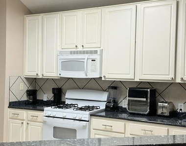2224 Kerr Trl - Photo Thumbnail 6