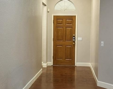 2224 Kerr Trl - Photo Thumbnail 2