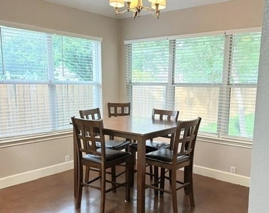 2224 Kerr Trl - Photo Thumbnail 7