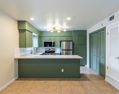 5802 Belmoor Dr - Photo Thumbnail 16
