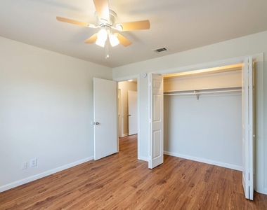 5802 Belmoor Dr - Photo Thumbnail 28