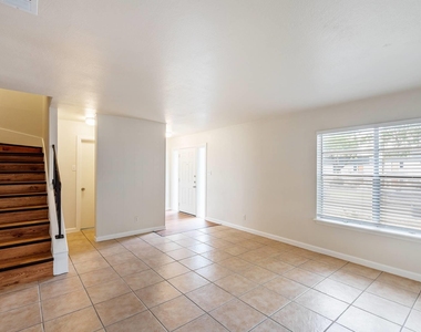 5802 Belmoor Dr - Photo Thumbnail 6