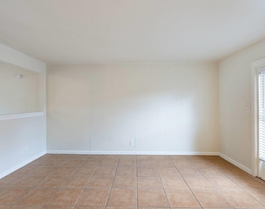 5802 Belmoor Dr - Photo Thumbnail 11