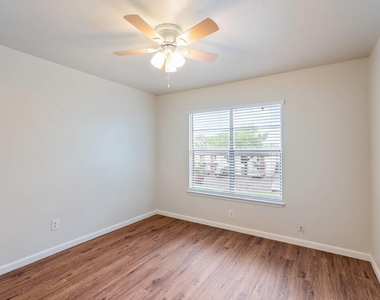 5802 Belmoor Dr - Photo Thumbnail 27