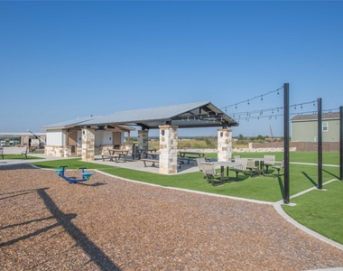 309 Marty Allen Loop - Photo Thumbnail 26