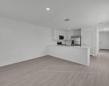 309 Marty Allen Loop - Photo Thumbnail 4