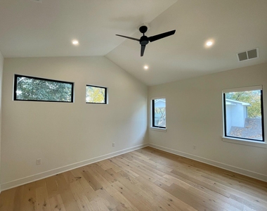 1309 Palo Duro Rd - Photo Thumbnail 18