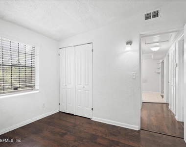6601 Cleveland Road - Photo Thumbnail 5