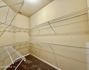 112 Morayshire Court - Photo Thumbnail 37