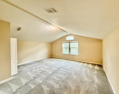 112 Morayshire Court - Photo Thumbnail 42