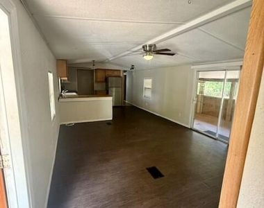 7840 Old Middleburg Road S - Photo Thumbnail 3