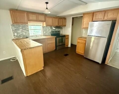7840 Old Middleburg Road S - Photo Thumbnail 1